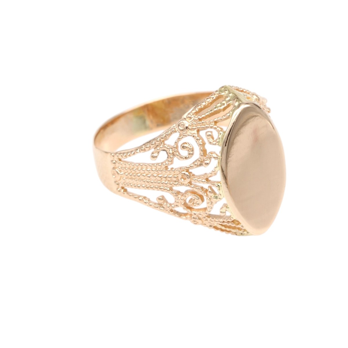 51adbb7a69ab7459e294d315f4fa25bbjpg - Mezola OÜ Rose gold ring with intricate filigree lattice and a large smooth oval bezel setting