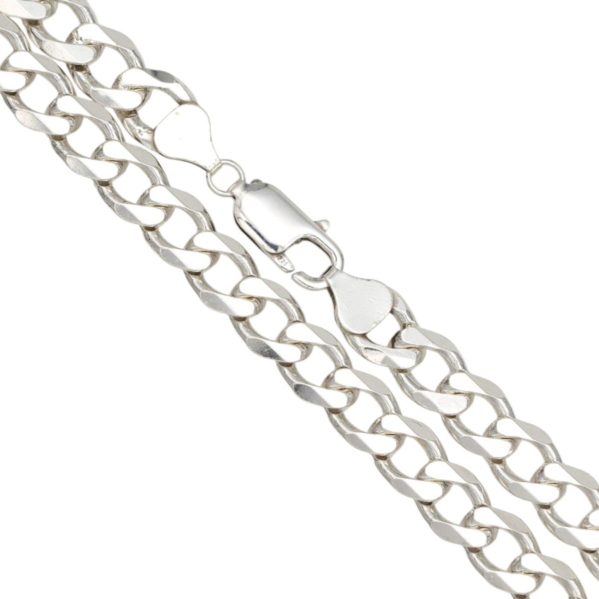 87dbadc7aa80481ef9aecf689630024fjpg - Mezola OÜ Close-up of a silver curb chain bracelet with a lobster claw clasp.