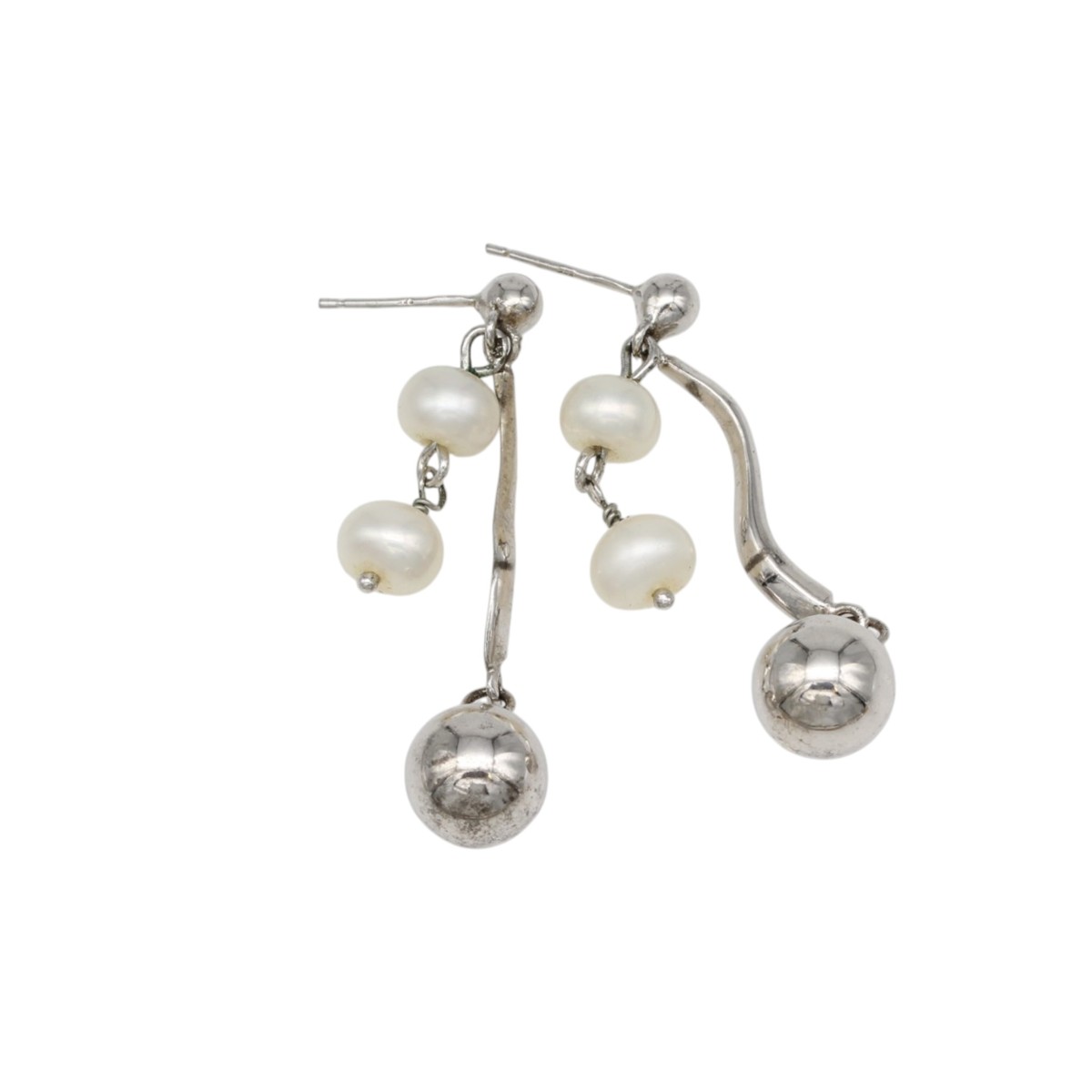f614336d7941c58f99eec34fd17f49adjpg - Mezola OÜ Silver-tone dangling earrings with small white pearls and a round silver ball charm at the end