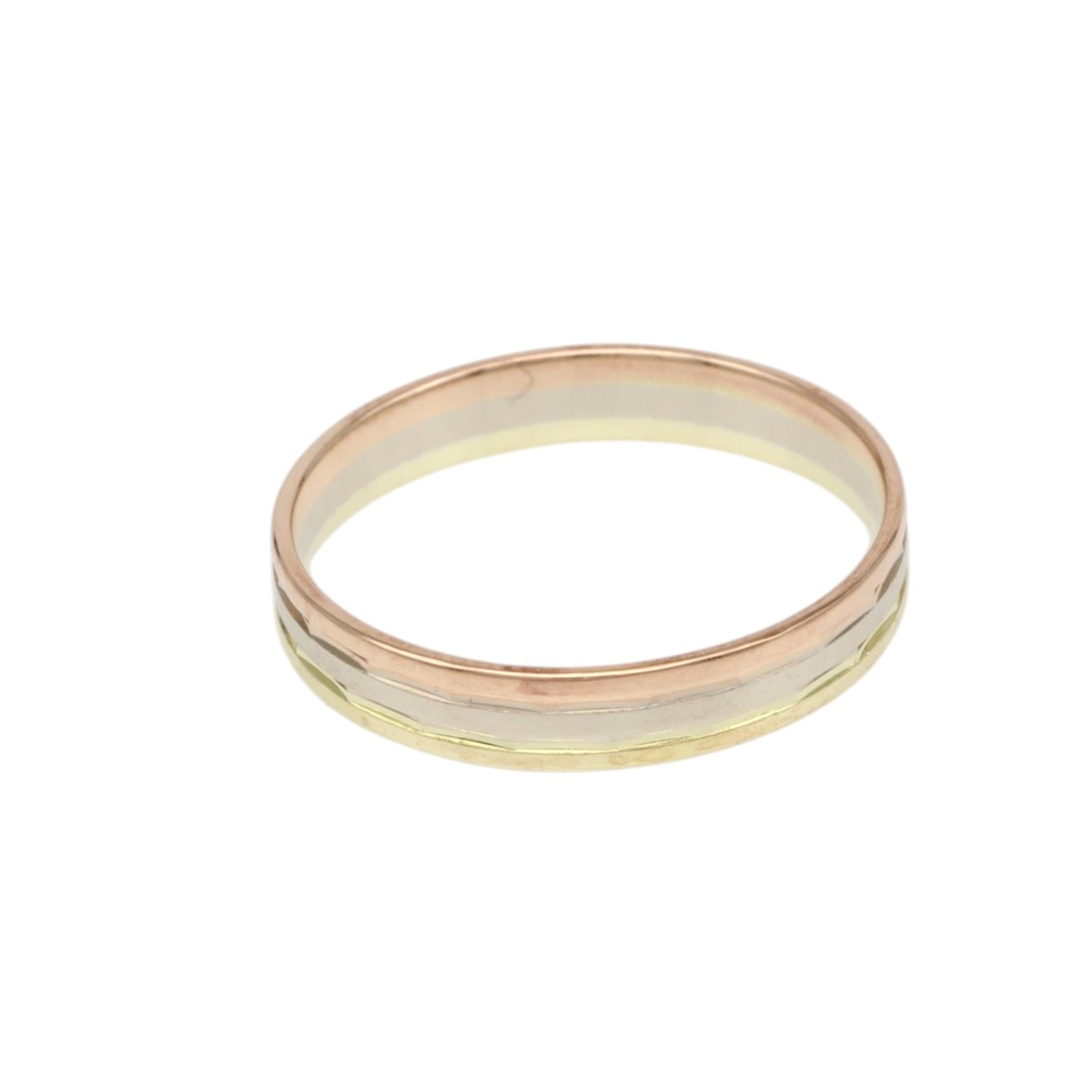 116b04c78471ea6083bf95955bc1d90fjpg - Mezola OÜ Tri-tone metal ring with alternating rose gold, silver, and yellow gold bands.