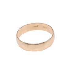 Rose gold wedding band with a smooth, polished finish